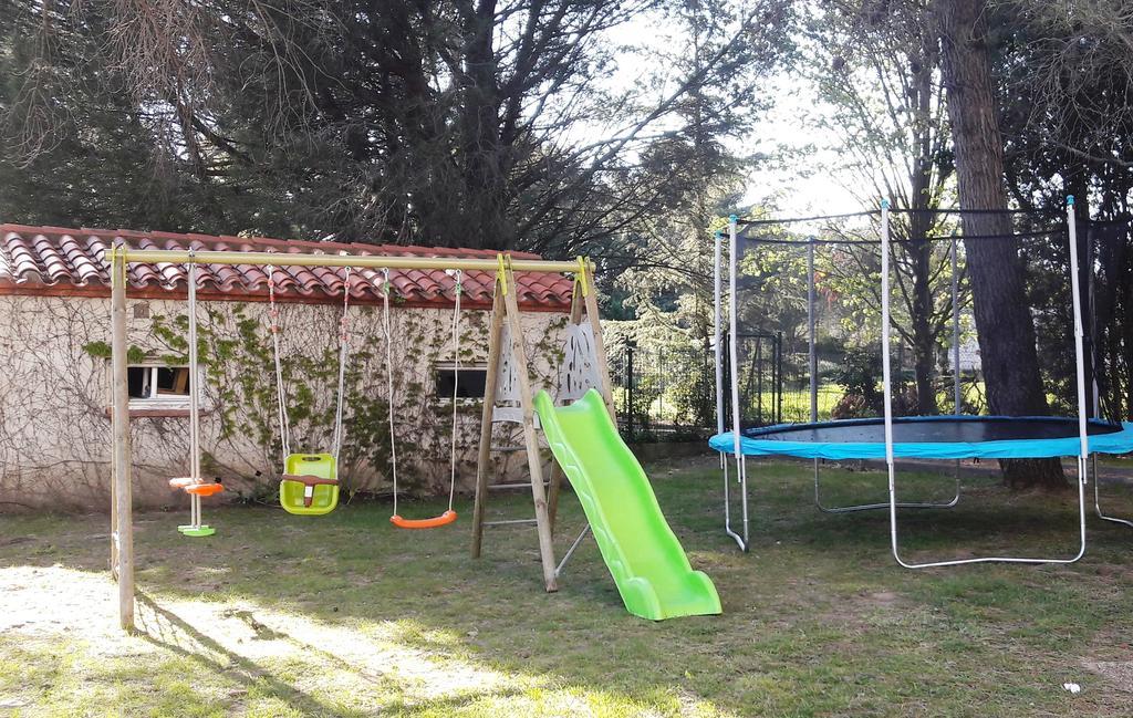 Hotel Le Neoulous Le Boulou Exterior foto