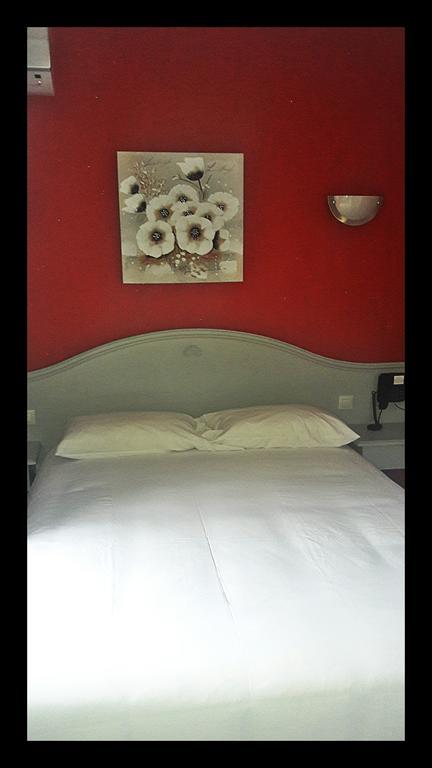 Hotel Le Neoulous Le Boulou Exterior foto