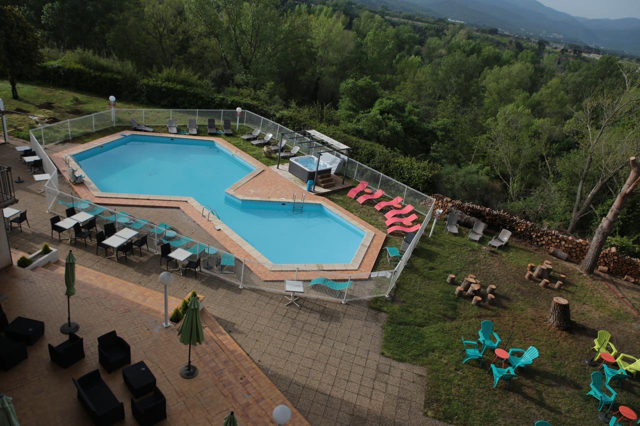 Hotel Le Neoulous Le Boulou Exterior foto