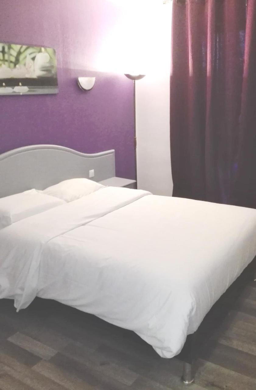 Hotel Le Neoulous Le Boulou Exterior foto